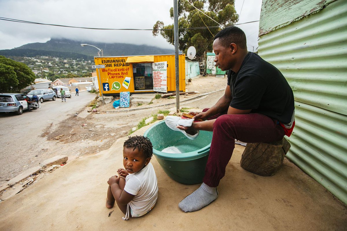 business's tweet image. Cape Town is running out of water bloom.bg/2kFliao