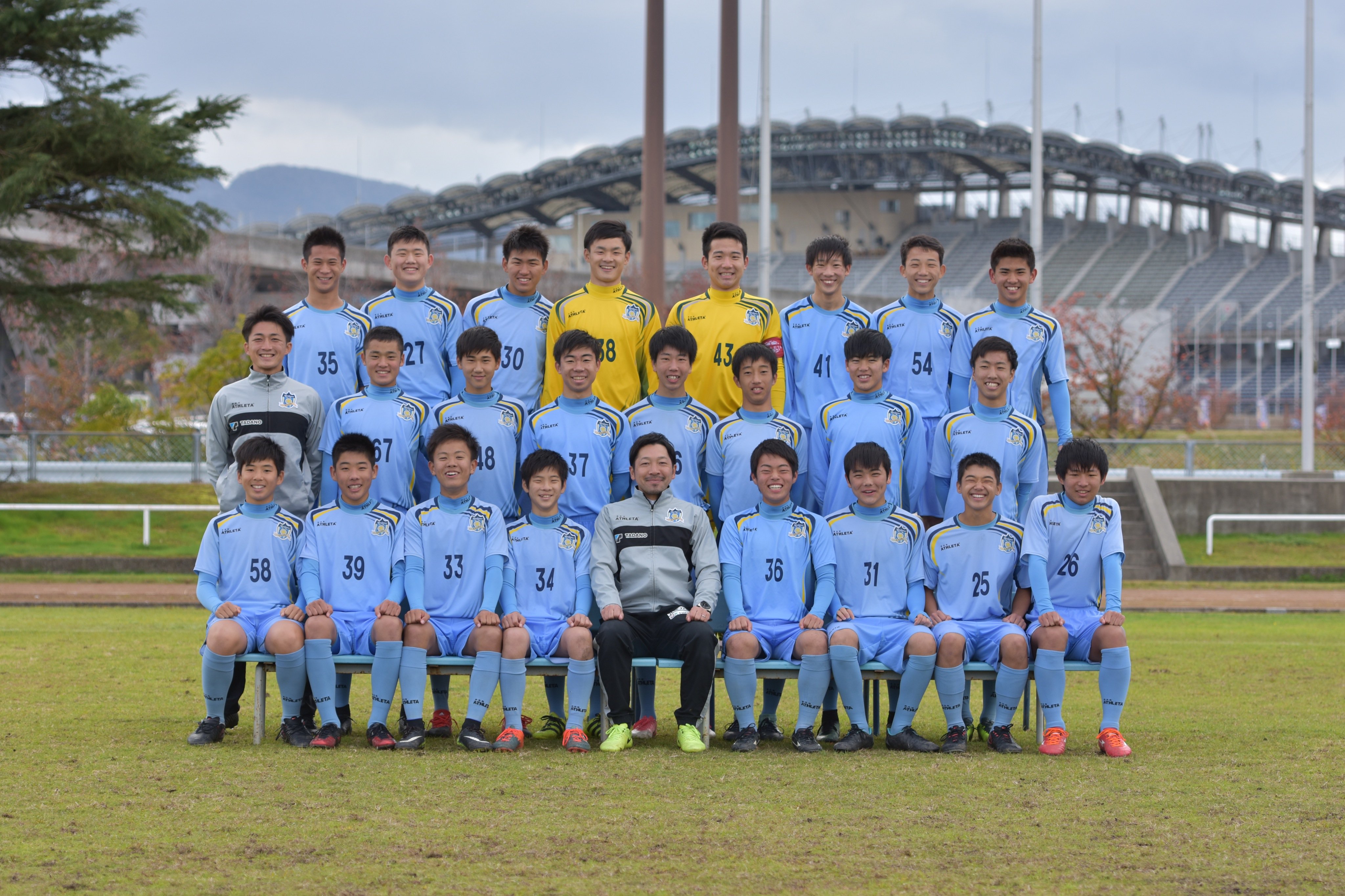 Uzivatel カマタマーレ讃岐 Na Twitteru U 15 四国予選を勝ち抜いた カマタマーレ讃岐 U 15が出場する 高円宮杯第29回全日本ユース U 15 サッカー選手権大会 の1回戦の会場およびキックオフ時刻が決定しました 頑張れ U 15 日時 12月16日 対戦相手 大分