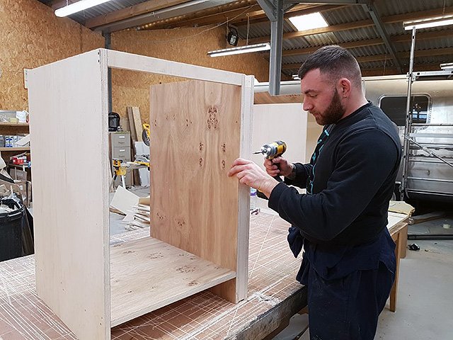 In the workshop today - contrasting interiors: 
arcairstreams.co.uk/blog/2017/12/i…