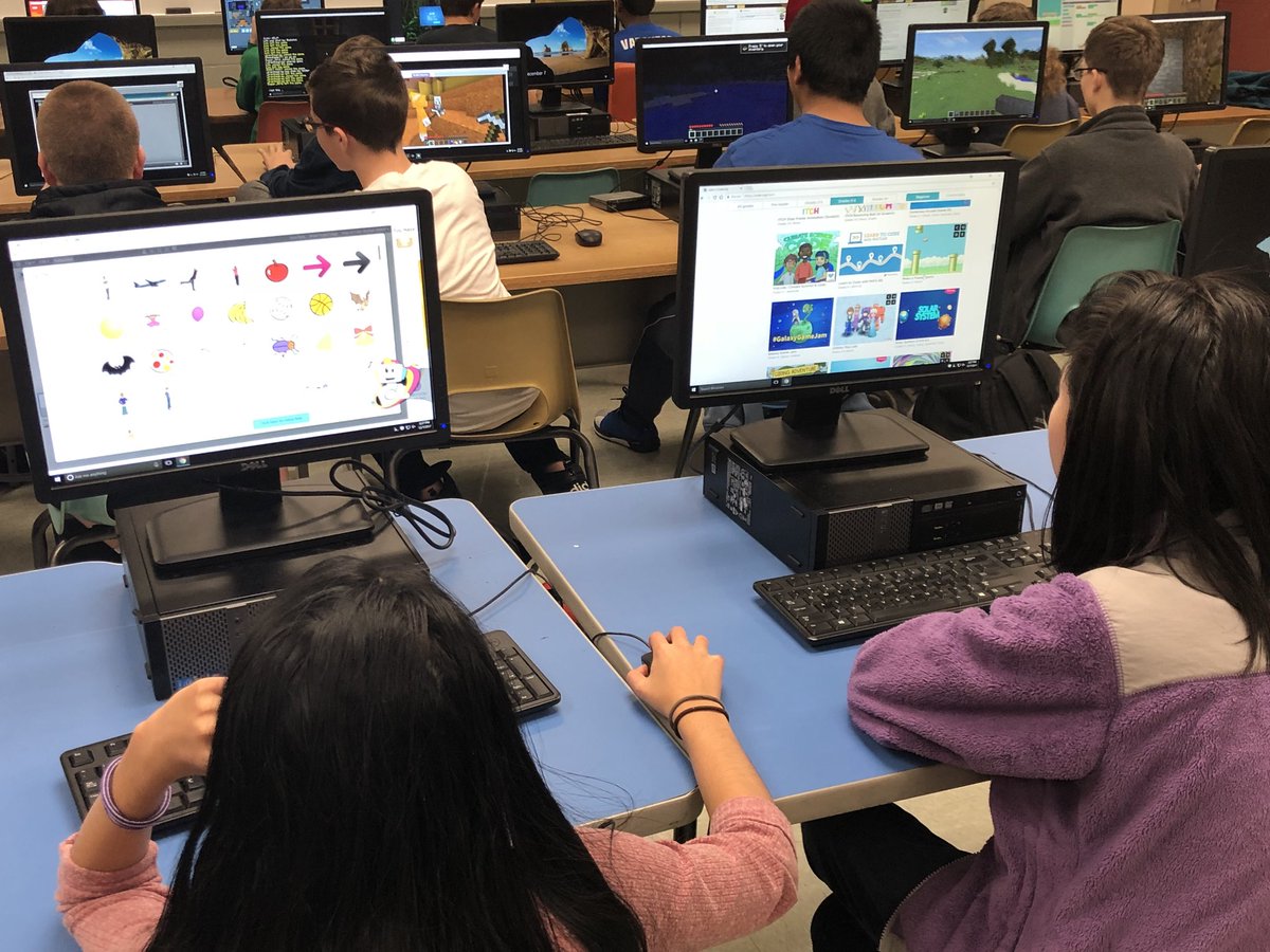 llyons25's tweet image. Thank you to @Vanguard_Group Linda Titanich for coming to support @Methacton #Arcola students with #HourOfCode #CSEducationWeek