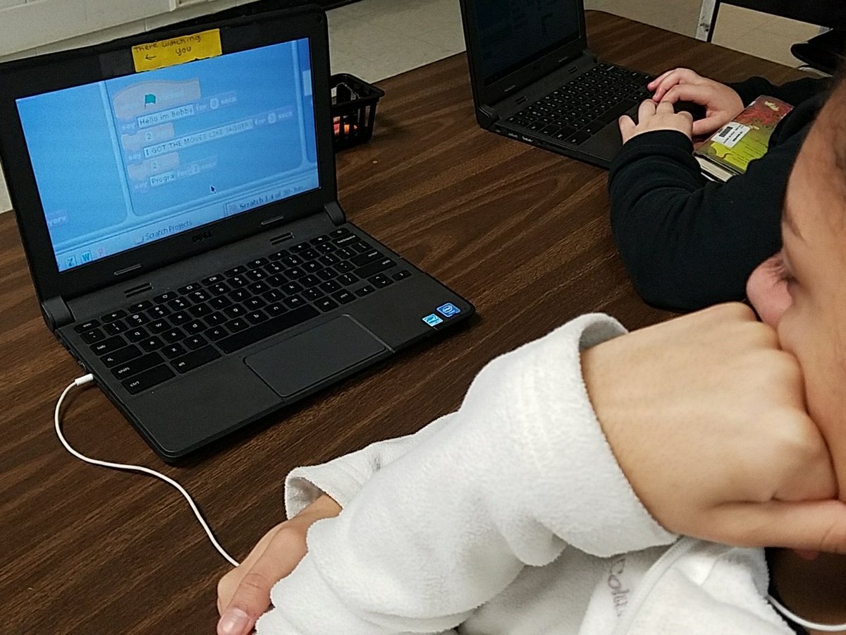 OMS_CTECHARGERS's tweet image. CWS students in Ms. Lee's resource/home room do hour of code.
#PowerofCodeOCS #hourofcode #csedweek. @OrangeCoSchools