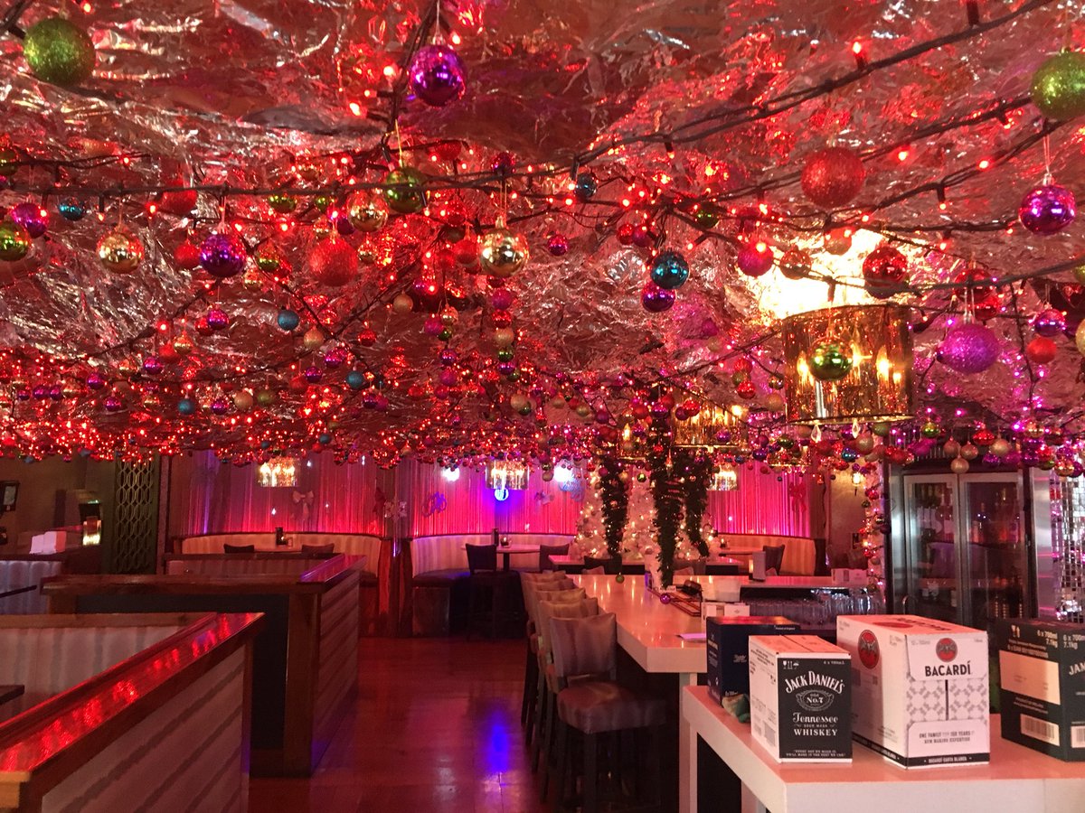 jackcodys's tweet image. The boys and girls at Ollie’s Skerries did a mega job on their Santa’s Grotto and they have a fine selection of Jack Cody’s 🍺🍺