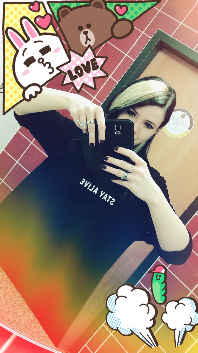 AZURA2401's tweet photo. After a short break we're back! Forth round of To the Rats and Wolves in Munich tonight!! TTRAW concert number 16 for this year!! ❤(ӦvӦ。)
#totheratsandwolves #ttraw #agdvsttraw #anygivenday #tkwl #thekidswelost https://t.co/FGFgjPdacI