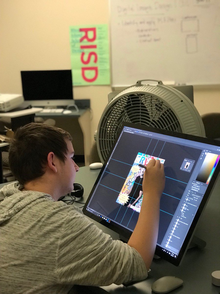 EHHS students are creating great art with professional tools using the new machines in the Graphics Lab. #weareEHPS