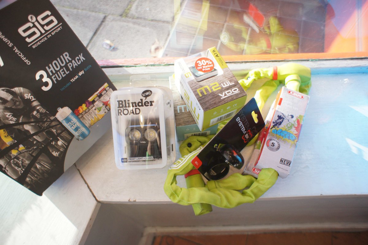 TheCycleService's tweet image. End of Season Sale - MTB shoes, £30 (rrp 100), Road Shoes £50 (rrp 120) + many more. tinyurl.com/yd7pd96u