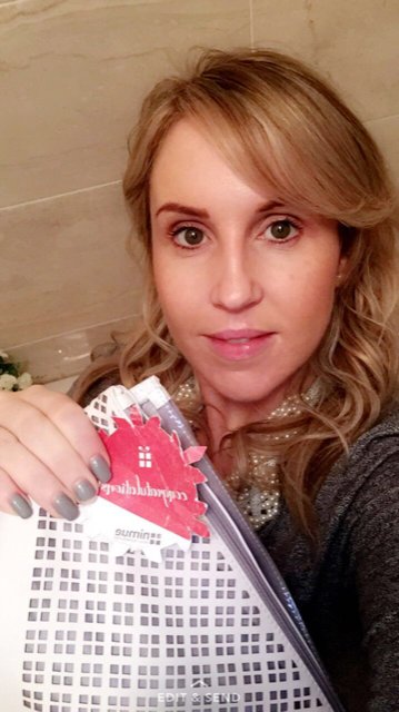 Congratulations to Caitriona Dineen Lambe who found a snowflake in her Nimue festive bag. Purchase a Nimue festive bag at your nearest Nimue stockist and if it contains a snowflake you will win a Nimue hamper, just like Caitriona.