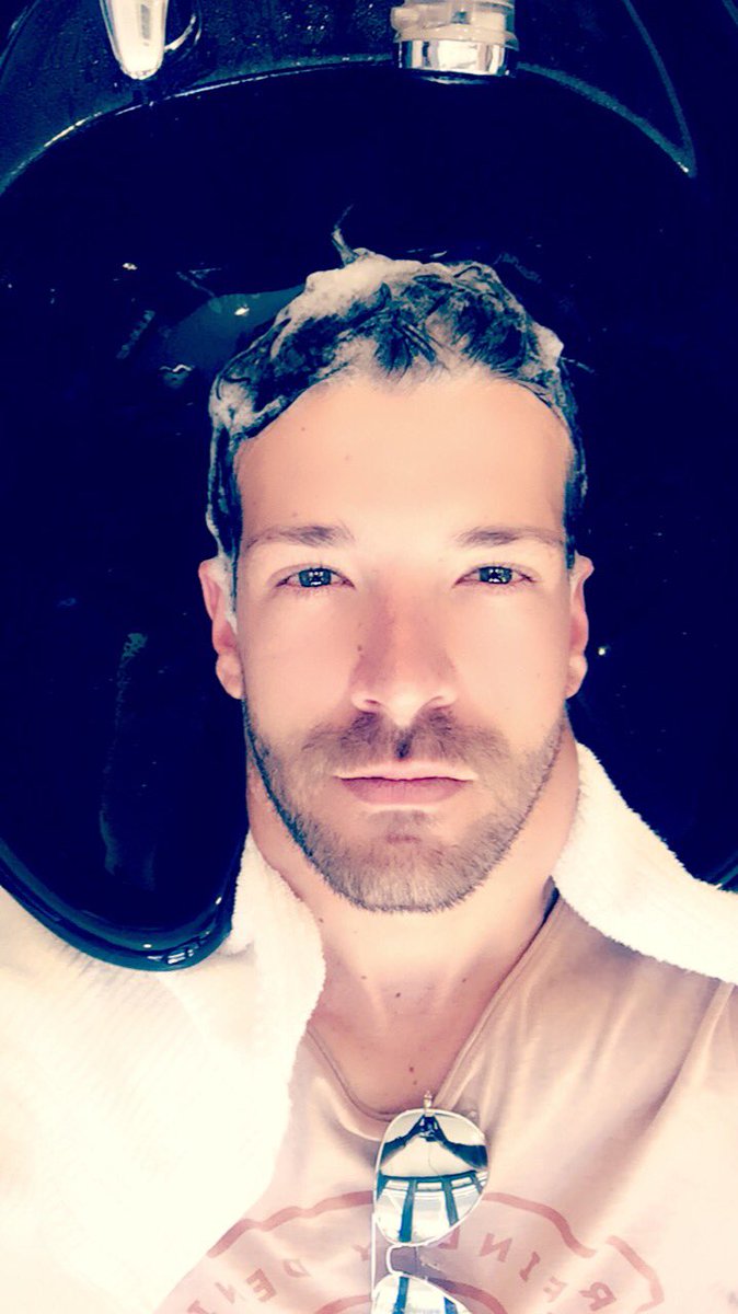 Getting my mane ready for another music video 🔥🔥🔥 <a href="/AbsolutHairCT/">Ryan Smith</a>