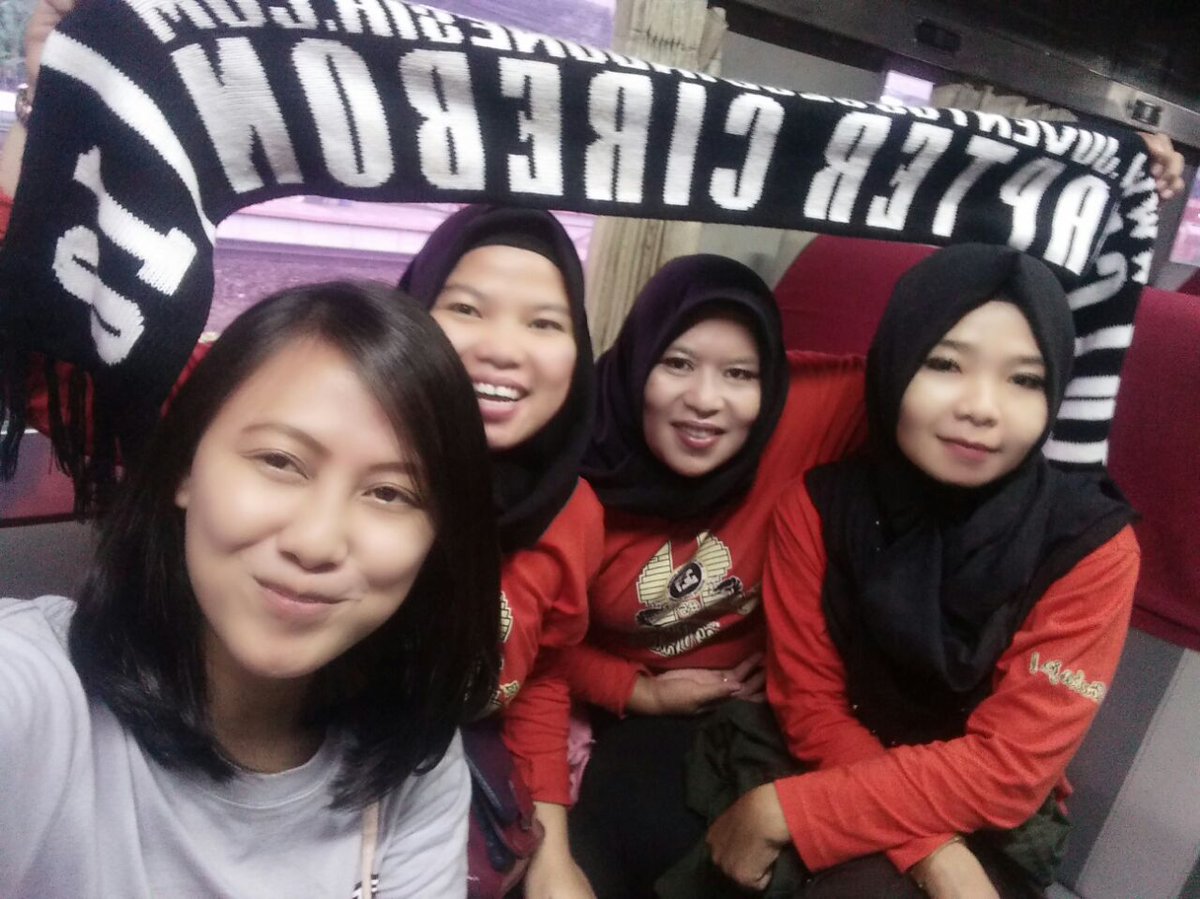 Juvedona Cirebon go to Surabaya @gathnasJuvedona... 
hati2 di jalan kk kk Dona semoga Selamat Sampe Tujuan.... aminn 😇