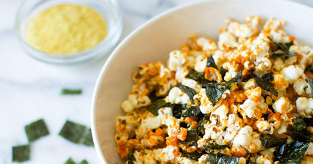 FitnessMagazine's tweet photo. 5 Healthy Twists on Old-School Snacks https://t.co/RLLGSLMvdg https://t.co/ezZ233ohPs