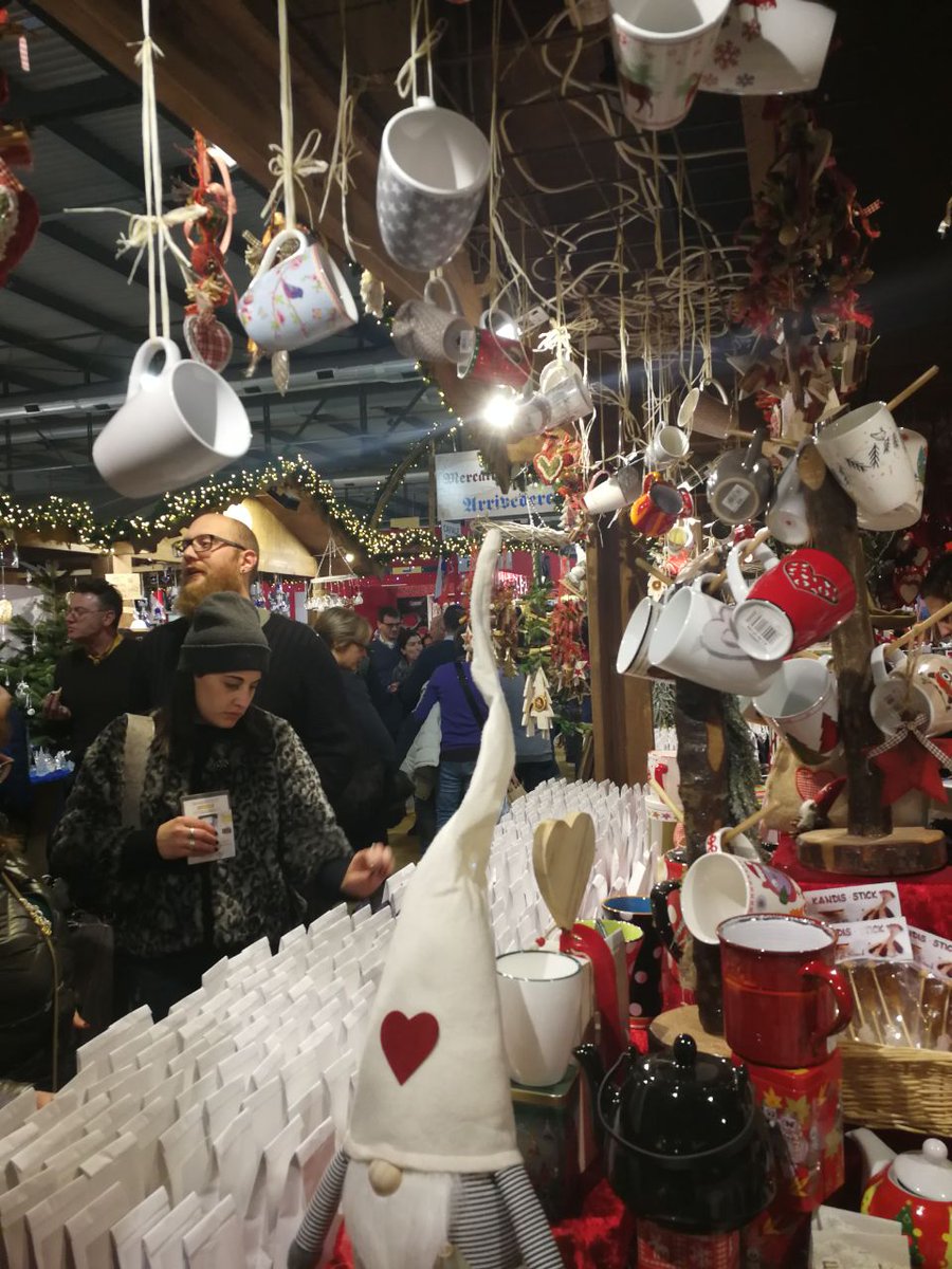 turismomilano's tweet photo. #WEEKENDINMILAN
Fairs, Christmas markets, boutiques, historical shops.. In #Milan we are second to none when you think about fashion and #shopping! There's no better time for both than the upcoming Sant'Ambrogio weekend!
The weekend > https://t.co/UO2le5pQJ1
#Christmas #YesMilano https://t.co/TNNX7RJwsV