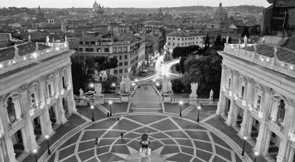 ift.tt/2Bh2V2C Il #Campidoglio di #Roma ed i cambiamenti apportati da #Michelangelo. Tutto da vivere... #romeisus #Rome