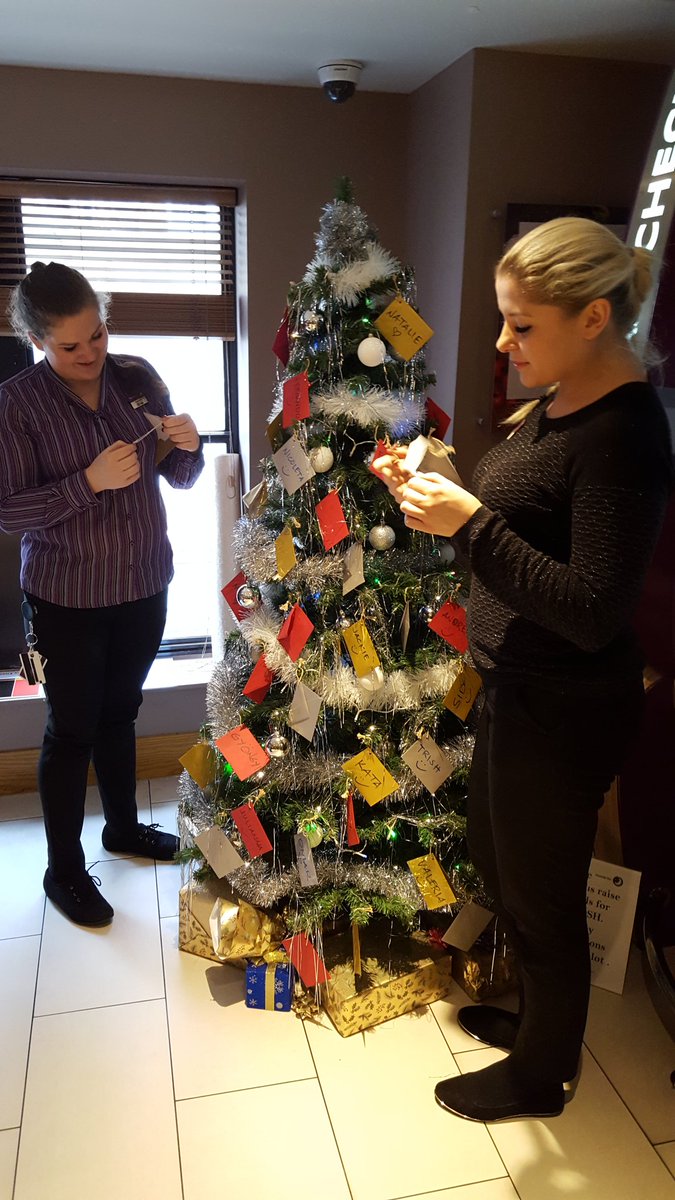 The joy of receiving daily #appreciationmessages from colleagues from their individual envelopes. #teamwow <a href="/londoncitypi/">London Central North</a> @R4chelMcKeeman <a href="/Valeria14618199/">Valeria</a>