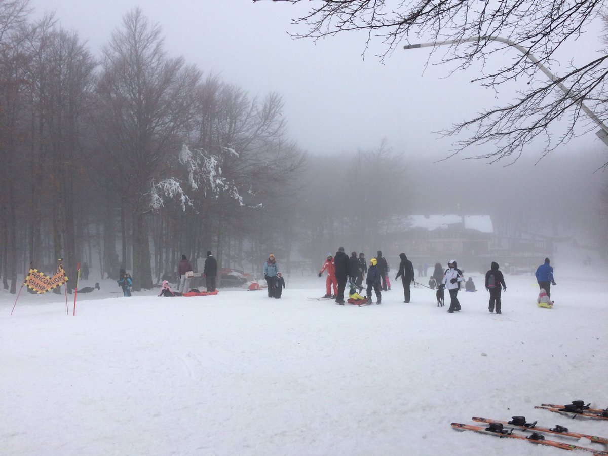 AmiataNeve tweet media