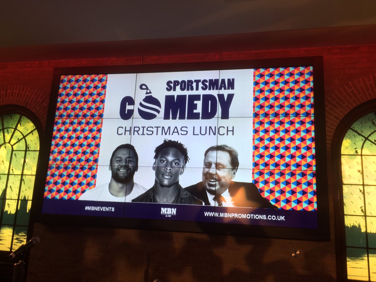 Moments away from what will be a fantastic Christmas Lunch! What a way to start the Christmas period! Here we go! #Mbn #Christmas 🌲🍾🥂☃️🎁🎉