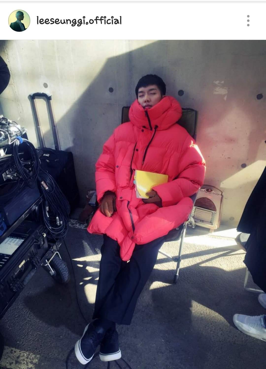 DQhePa_W0AEYZaa.jpg:large