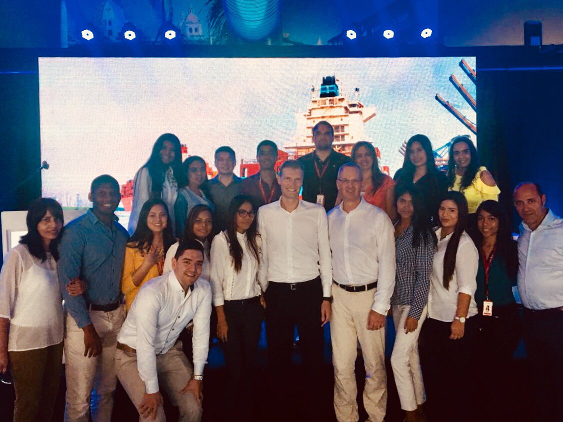 ToftSoren's tweet photo. Teaming up with our new #HSUD colleagues in Cartagena. #StrongerTogether #welcomeHamburgSud https://t.co/uyU5SyWsRb