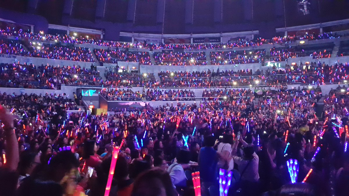 #FlashbackFriday:
#JadineLove
 were you there?

Get ready to be part of another sold-out concert at @TheBigDome as @VIVALiveinc presents:
#JadineRevolution on February 9, 2018.

@JadinePublicist @JaDinexWolves @JaDineArmy @OfficialJaDine @JaDineArmy