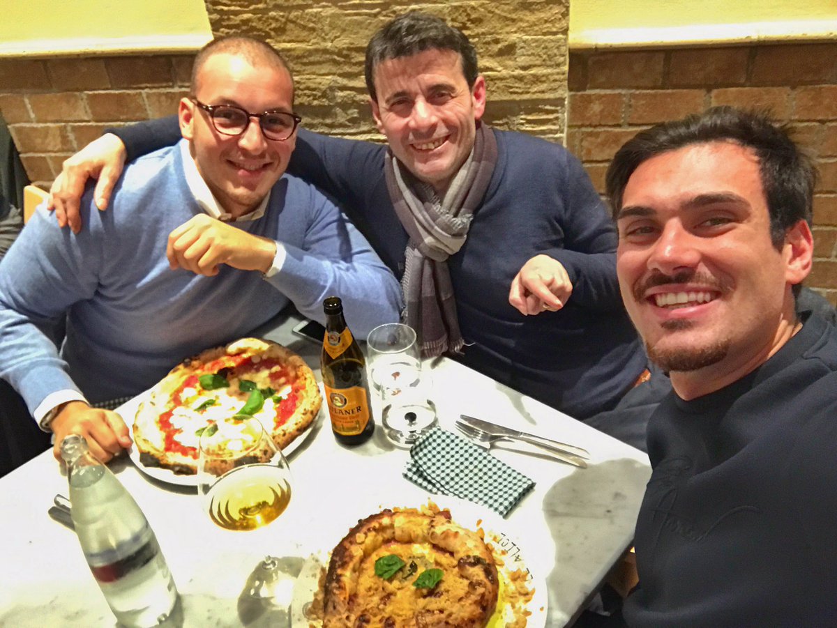 L'arte del pizzaiolo è diventata patrimonio del unesco #buonafortuna #8dic #ImmacolataConcezione #pizza #unesco #top