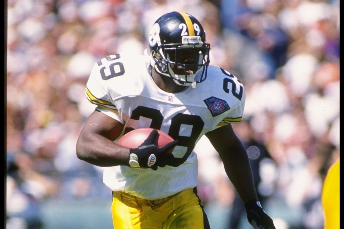 Happy bday today to former TB Barry Foster! 