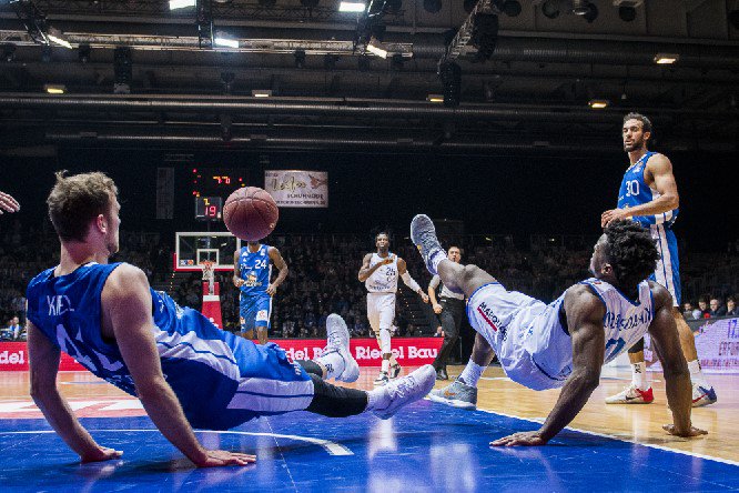 RocketsBaskets's tweet photo. Am Sonntag geht's zu @medibayreuth , den Vorbericht gibt's auf der Homepage! #oettingerrockets #auswärtsspiel https://t.co/i0ZetDGme0