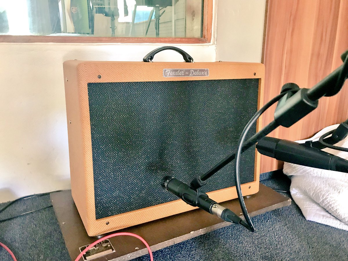 DigForestStudio's tweet image. Got our @Fender Hot Rod Deluxe ‘A-Type’ Limited Edition today - such a sexy sounding and looking amp 🔊👌🎸 digitalforeststudio.com