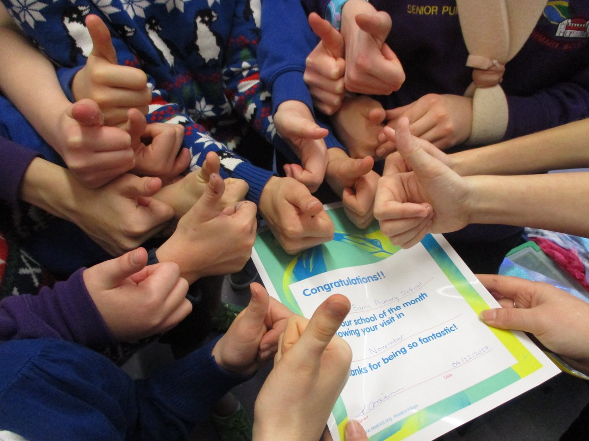 P6/7 were thrilled to be chosen as one of the @SeabirdCentre schools of the month!  We had a great visit - thank you for the super certificate #rockpoolramble #learningisfun