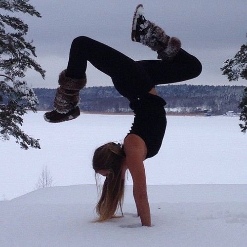 SunlessSprayBYj's tweet photo. #Friday #mood #fun #spraytan #airbrush #yoga #flexible #call Appointments booking quickly for the holidays ! I will come to you 👍🏻 https://t.co/MRogKRtl1k