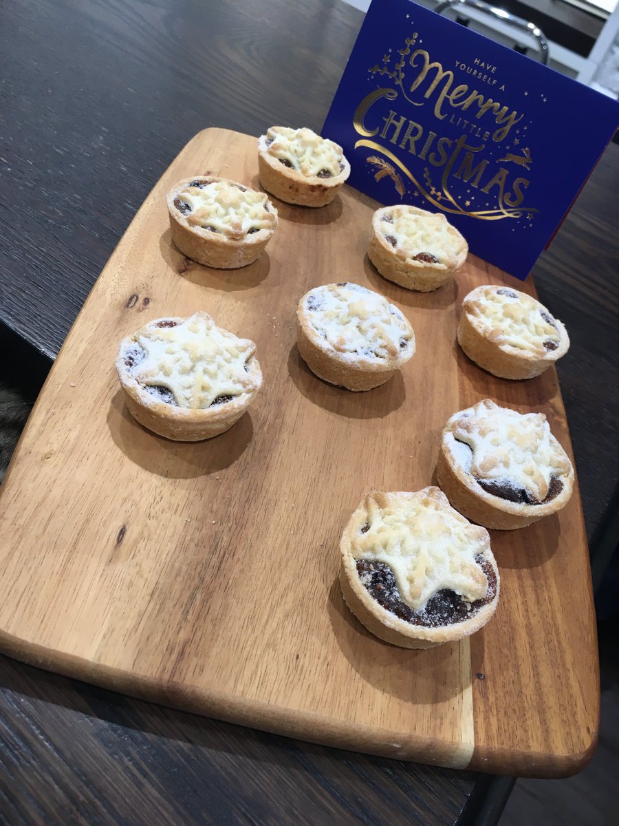 We have some festive treats in store <a href="/StCathsWalk/">St. Catherine's Walk</a> this weekend for you to fuel up on whilst doing the Christmas shopping, or just to help you get in the Christmas spirit 🎅☃️🎄#Joules #RandomActsOfKindness #Christmas #treats #SeasonOfGiving