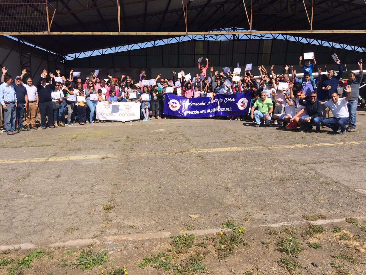 radiocondell's tweet photo. Gracias Aguiluchos del aire !!! #RadioCondell https://t.co/SHzyALj05l