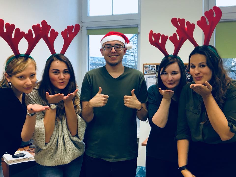 Christmas is coming!
#MerryChristmas 
#Christmas_Day 
<a href="/IThunters1/">IT hunters</a> we love #ITsector !