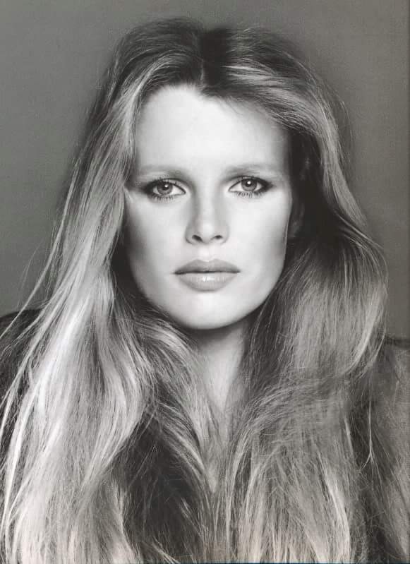 Happy Birthday! actress  Kim Basinger 