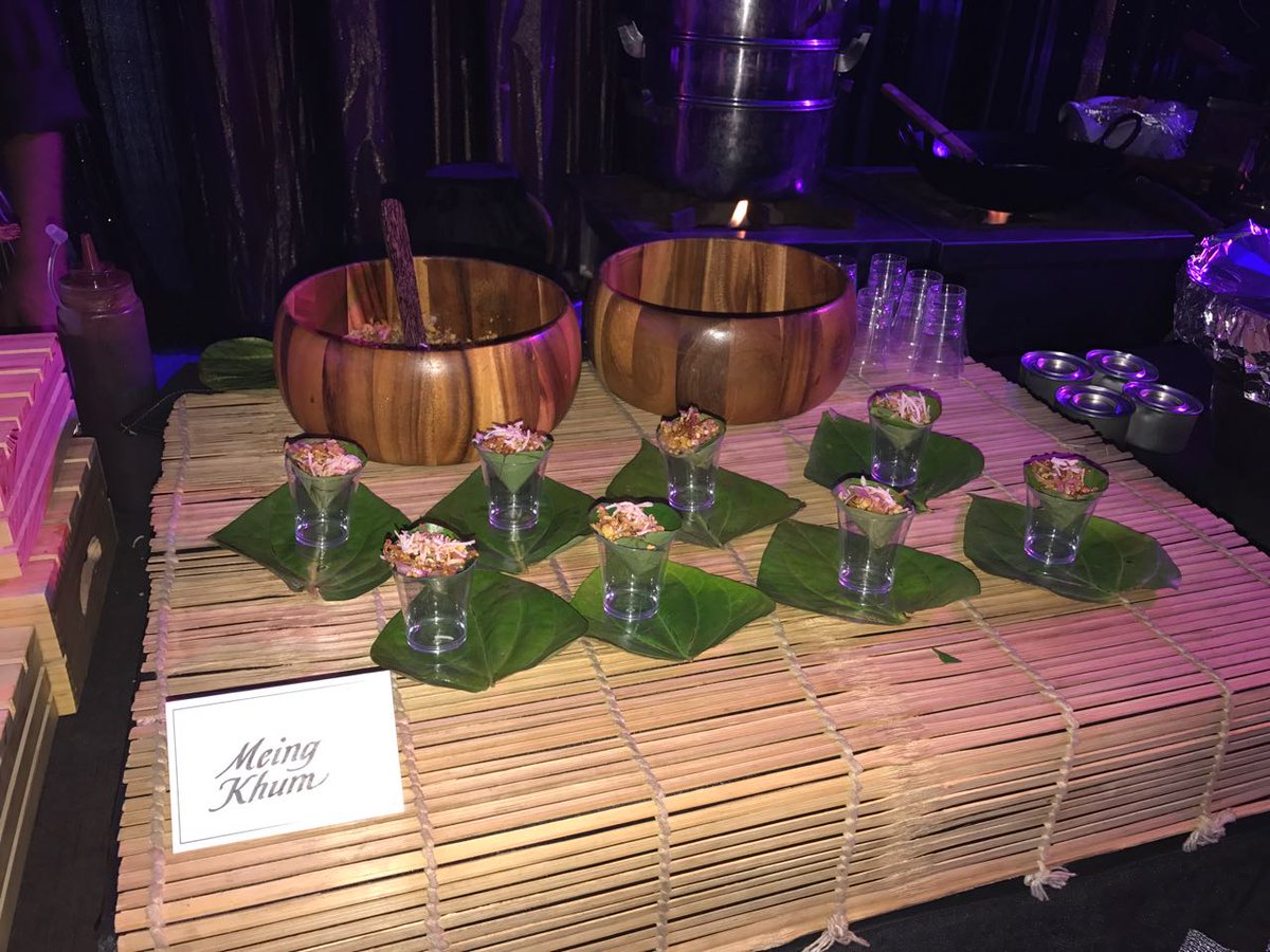 ziurestaurant's tweet photo. Meing Khum like never before!!
Wild pepper leaf stuffed with chopped lime, chilly, fried garlic, peanuts, ginger, shallots, toasted coconut and tamarind jam. https://t.co/ZO01I9woT9