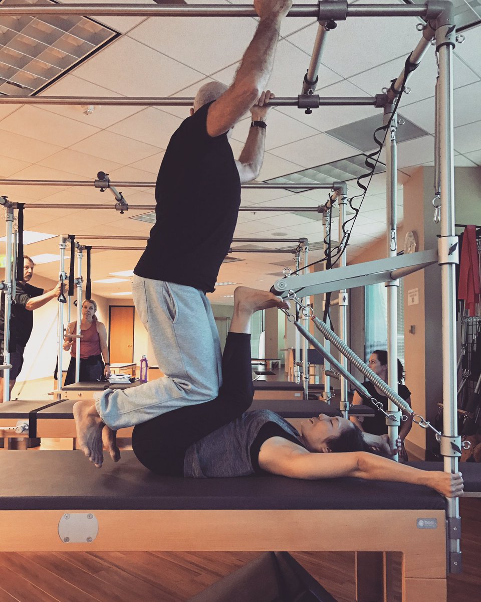 HIPPilates's tweet photo. When your teacher gives you the best stretch ever!
#BASIPilates #RaelIsacowitz https://t.co/bpI3yDsjhf