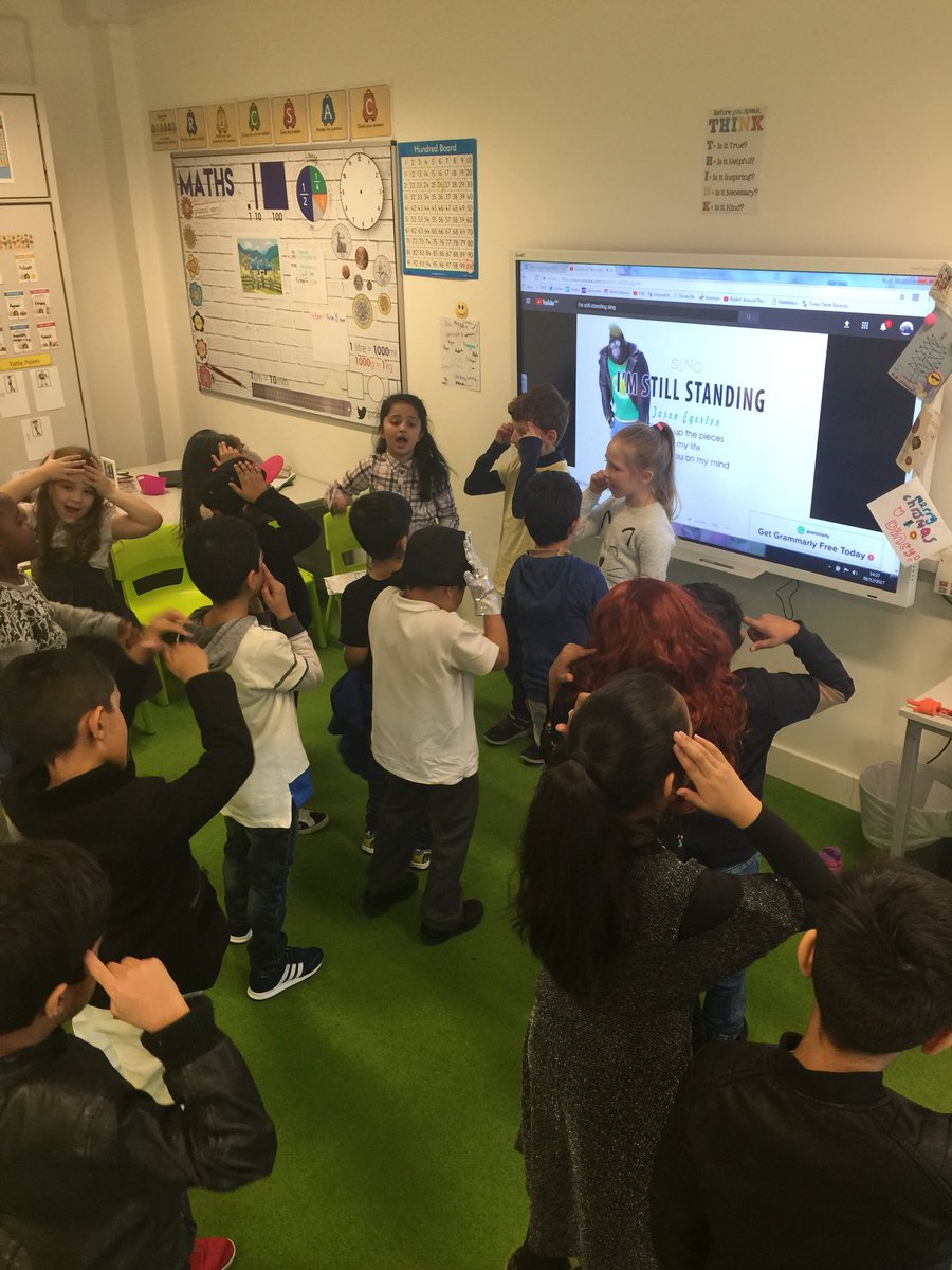 Take over lesson in Trinity class! We had superb teachers today and we look forward to showing all our parents what we have learnt in our winter showcase. #takeoverchallenge <a href="/DixonsMP/">Dixons Music Primary</a>