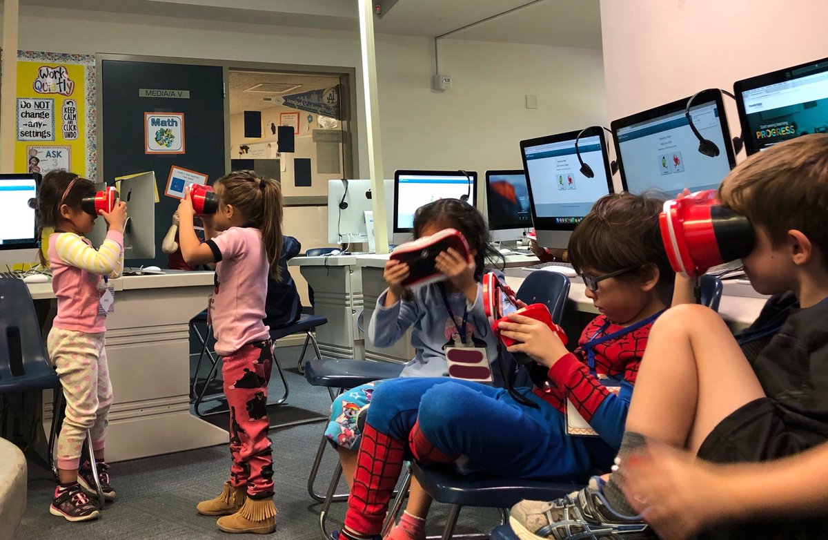 Oak Park USD Kindergarteners visiting National Monuments using VR goggles <a href="/oakparkusd/">Oak Park USD</a> #opshares