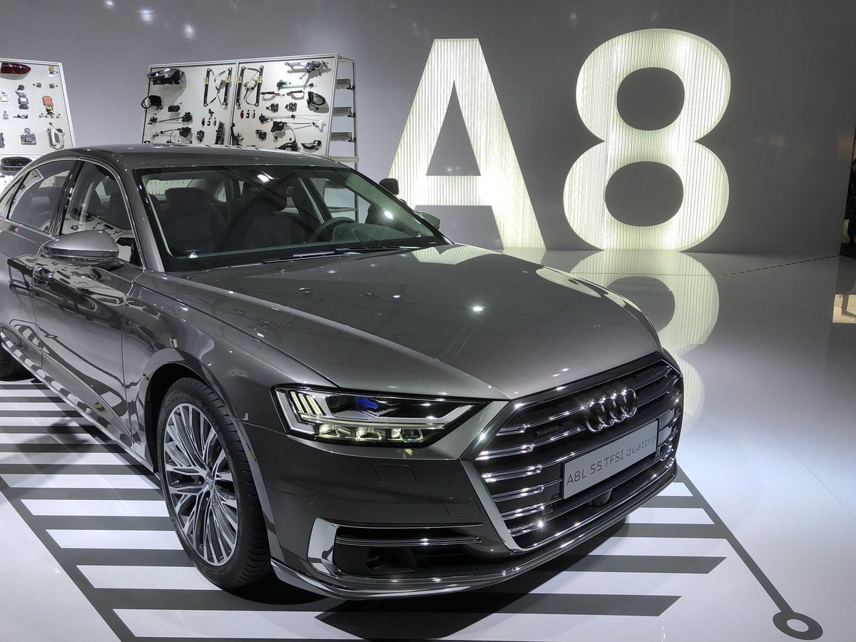 Looking good @Audi_Online! You’re right at home at #DesignMiami 💫 #audiA8 #ArtBaselMiami
