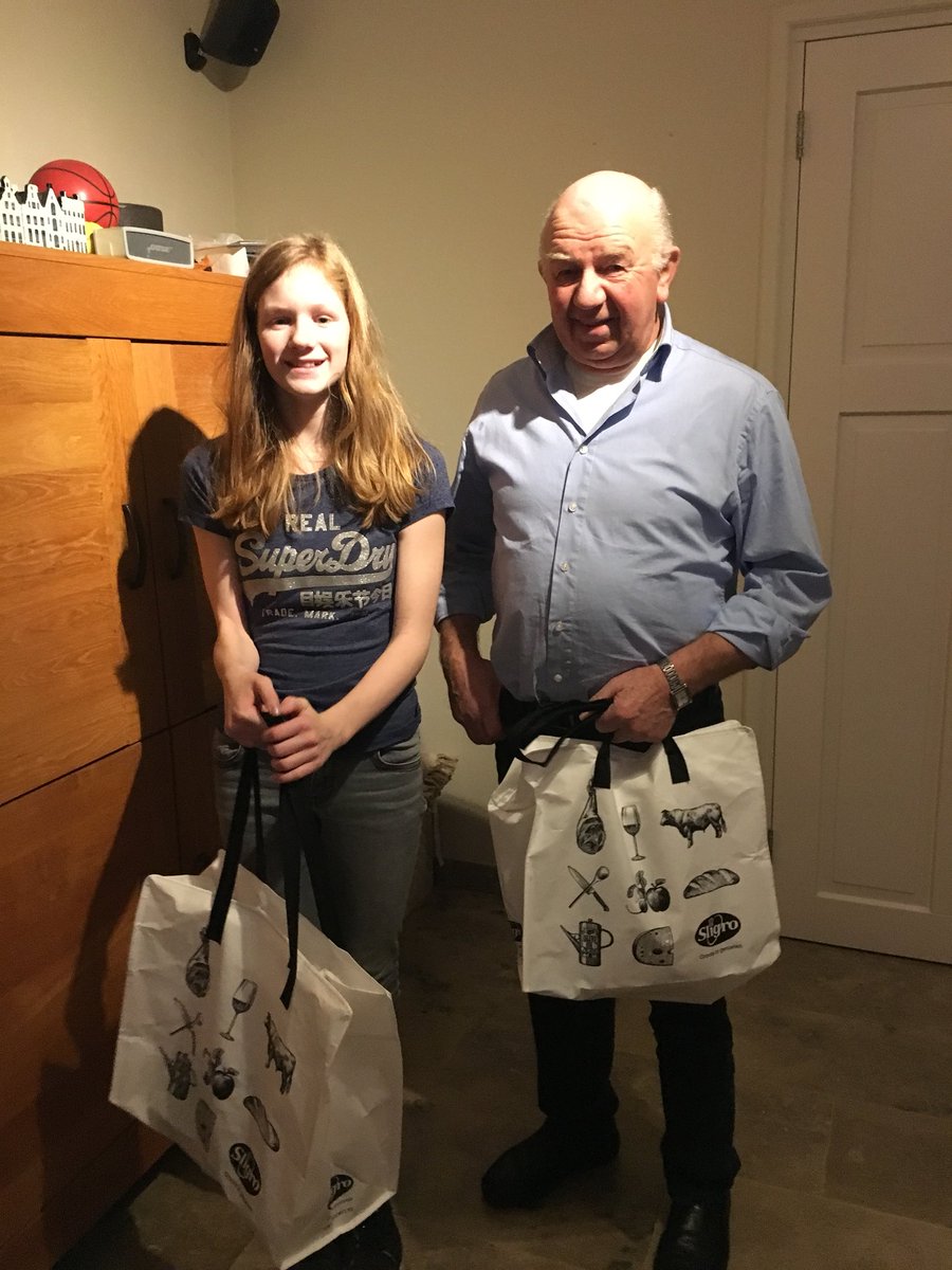 De jongste en de oudste van team 17 De stadsmuur #vq2017 #sligro