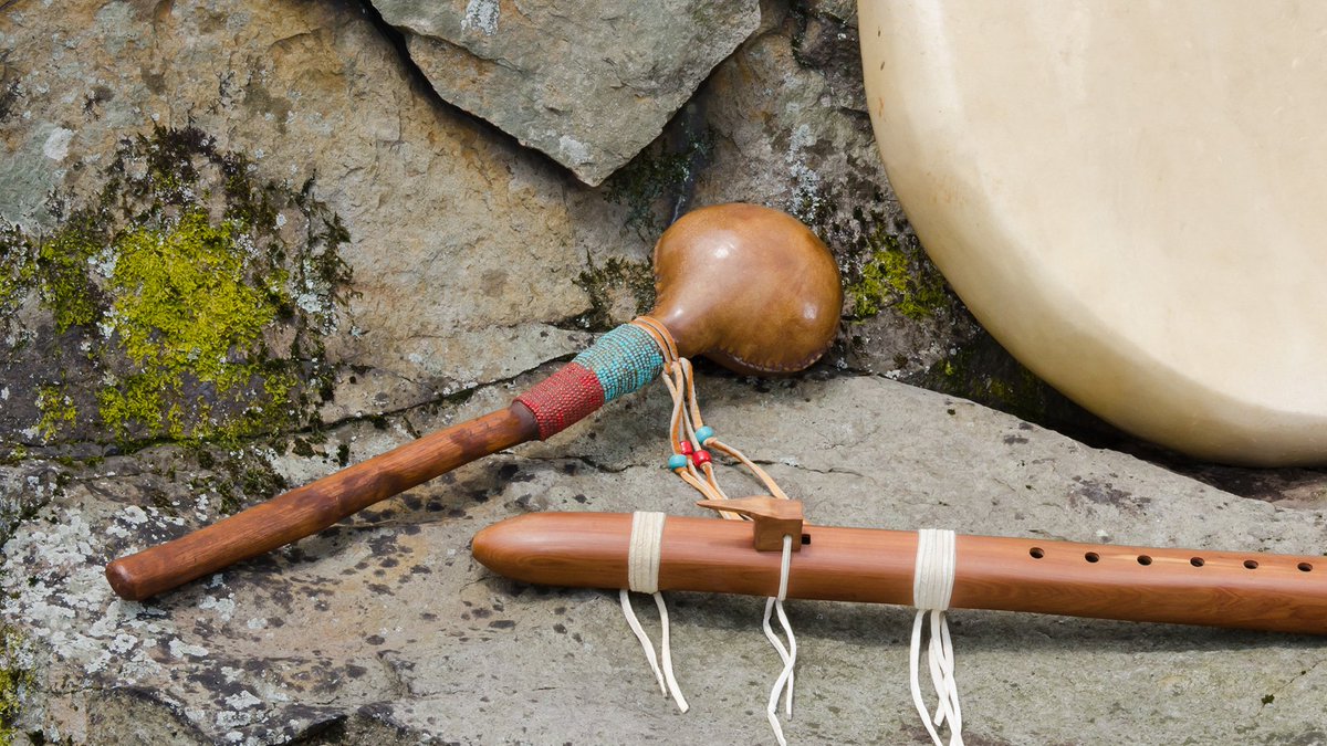 Hibulb's tweet photo. The rattle is one of the primary shamanic ally and ceremonial tools across Native American culture. This Saturday, join us for our Rattle Making class: https://t.co/vZcULFBkFZ
#Tulalip #TulalipTribe #NativeAmerican #workshop #rattle #rattlemaking https://t.co/q007mRv1X5
