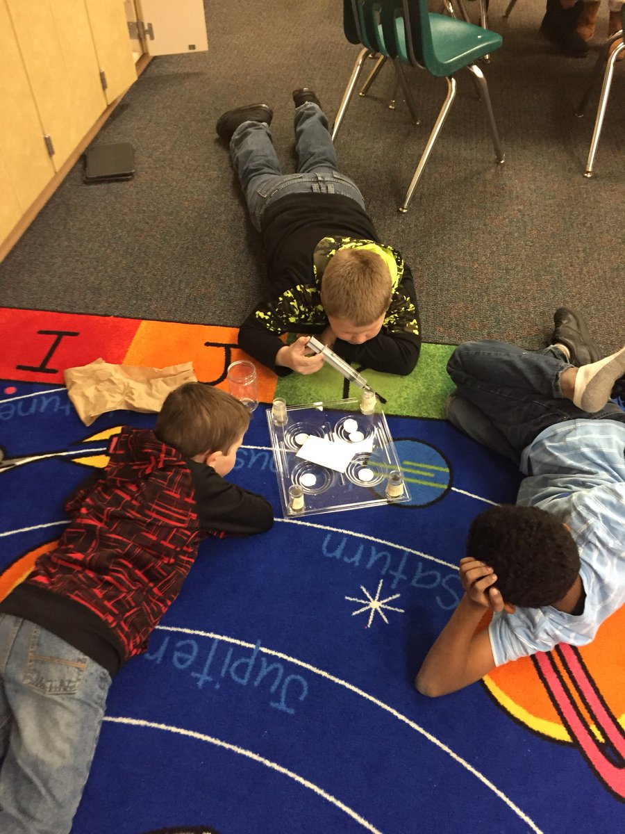 heatherjo417's tweet photo. The kids loved their experiments with the rocks. We are imitating weathering. #WeRScientists #WeRLearners #ABetterFairview https://t.co/AsZutmBE4B