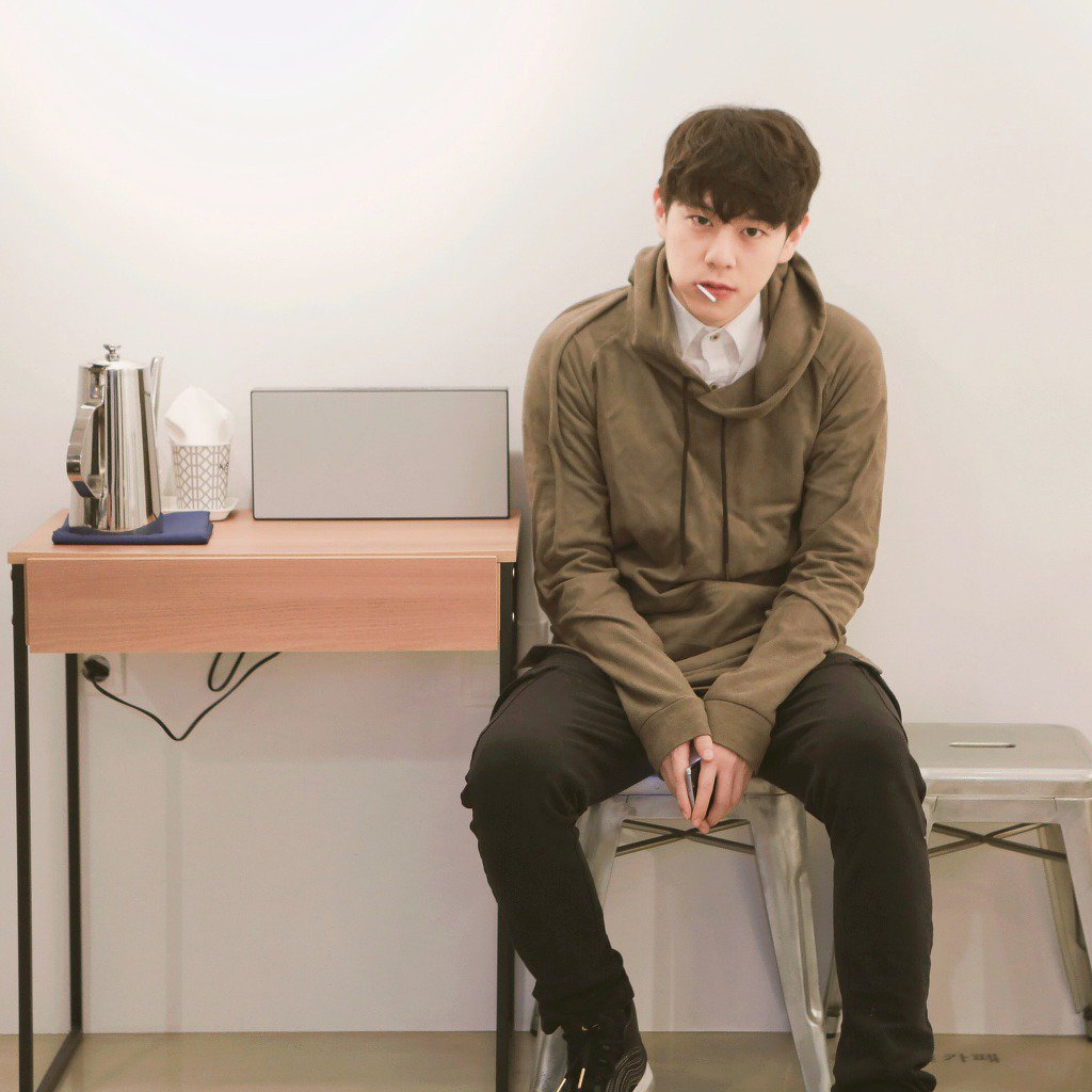 taewoonjpg's tweet photo. © official fancafe https://t.co/0s8BCCwWDI