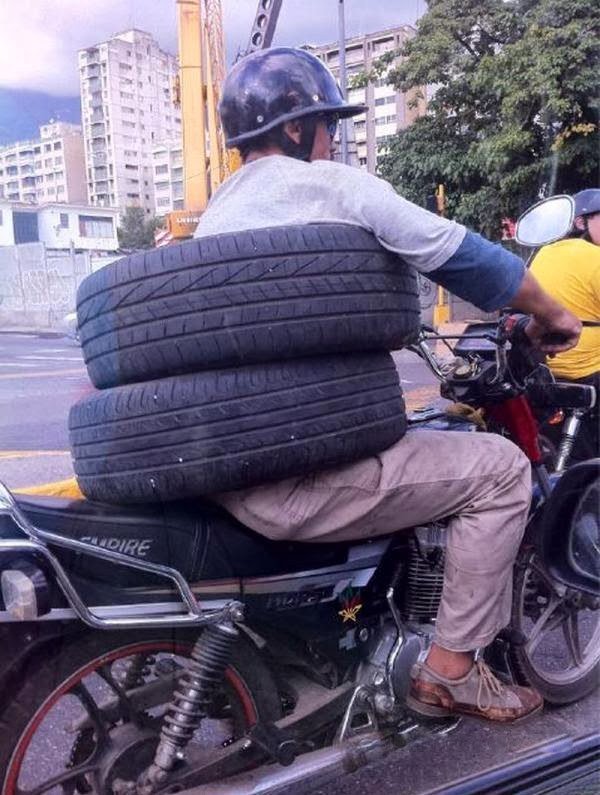 Amigo conductor, tu imprudencia coloca en riesgo a tu familia, recuerda #EnCasaTeEsperan un consejo de <a href="/paramedicosmtt/">Ángeles de la autopista MPPT</a> @MPPTve <a href="/FMCENTER/">Traffic Center</a>