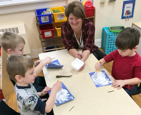 PburgSchools's tweet photo. Taking inspiration from the book "The Snowy Day" by Ezra Jack Keats, each preschool classroom worked on an art activity. Students utilized a variety of materials and methods to create a wide range of pictures, which may be viewed at @waylibrary! https://t.co/ltQkOcz8nA