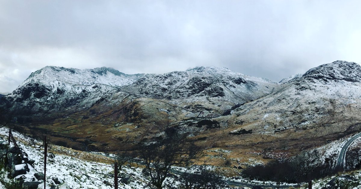 danmann160's tweet photo. Snowy #Snowdon ❄️ https://t.co/J4r3gzzgFQ