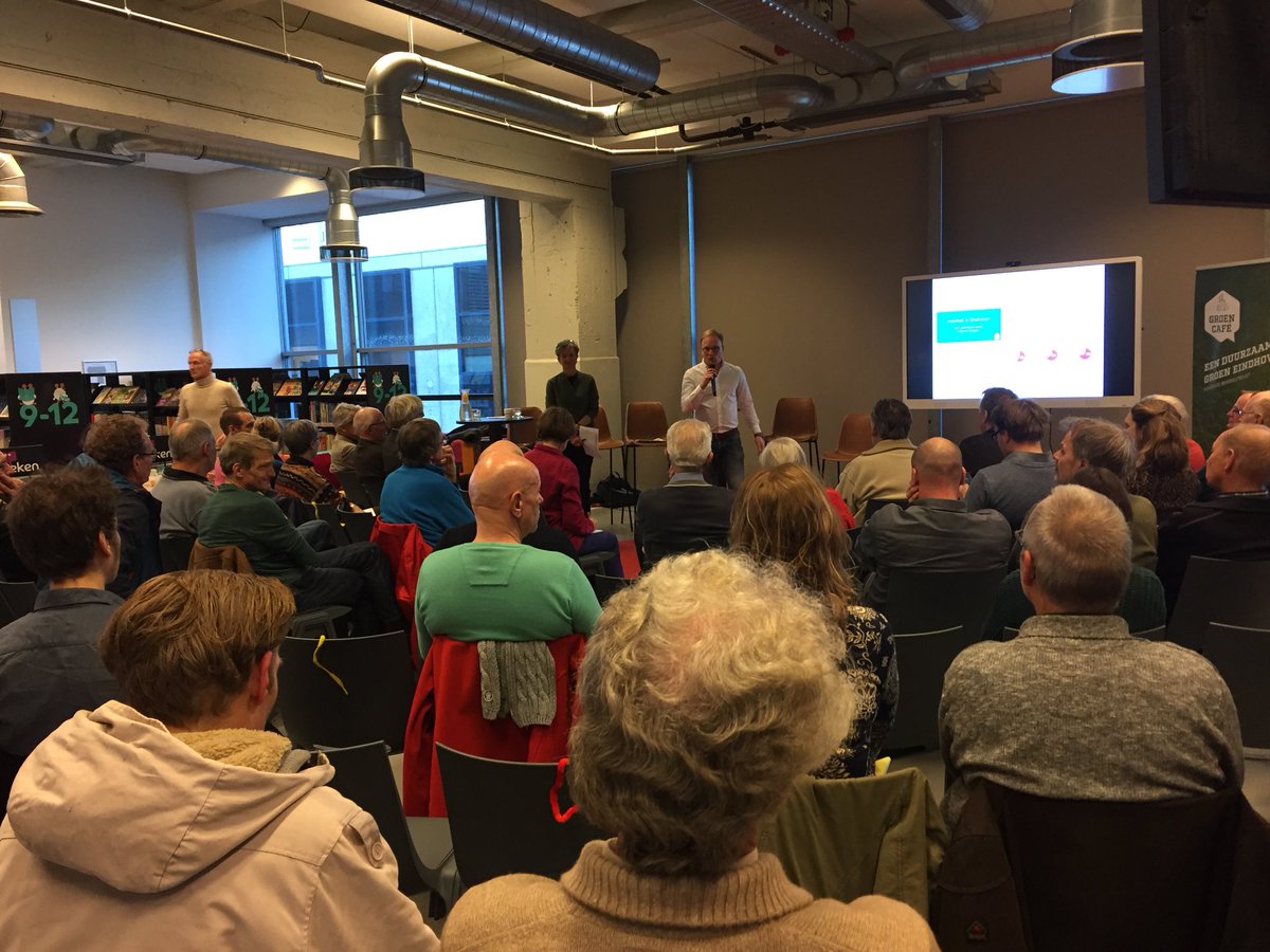 Trefpuntgroen's tweet image. André Kools van @Proeftuin040 doet de aftrap van t 2e Groen Café bij de bieb. We gaan praten over duurzame mobiliteit in @gem_Eindhoven.