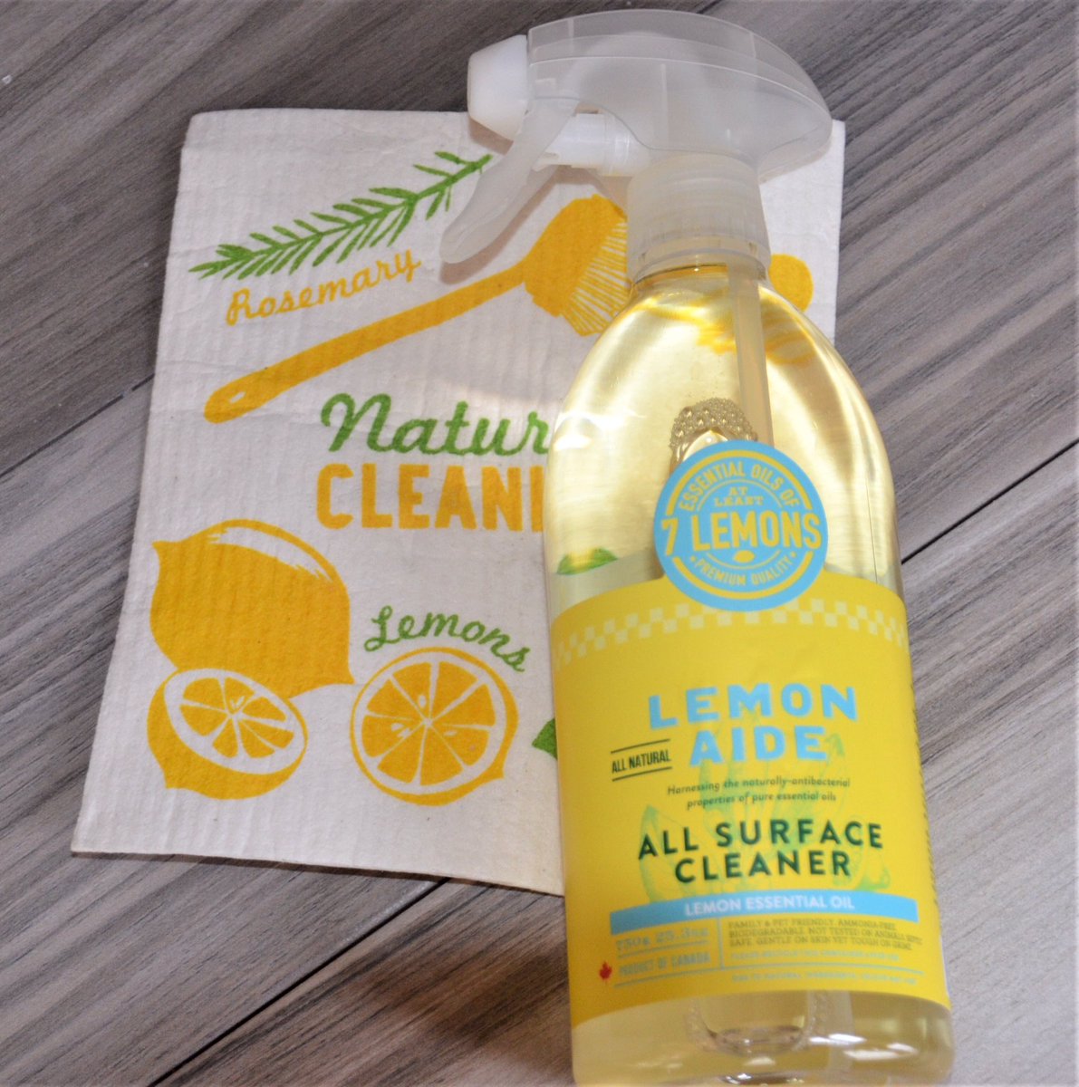 LemonAideClean's tweet image. Give the gift of clean! We've paired our best selling Surface Cleaner with a Swedish Dish Cloth. #giftidea #home #housegoals #kitchengoals