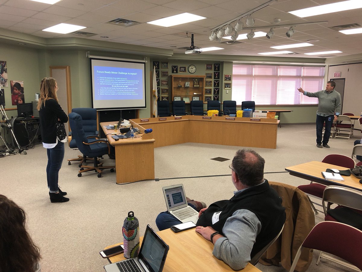 FeketeEDU's tweet image. #DuPageTech @WickedEdTech @MrsWilsonNV leading some PD to create a Future Ready meme with DuPage tech facilitators.