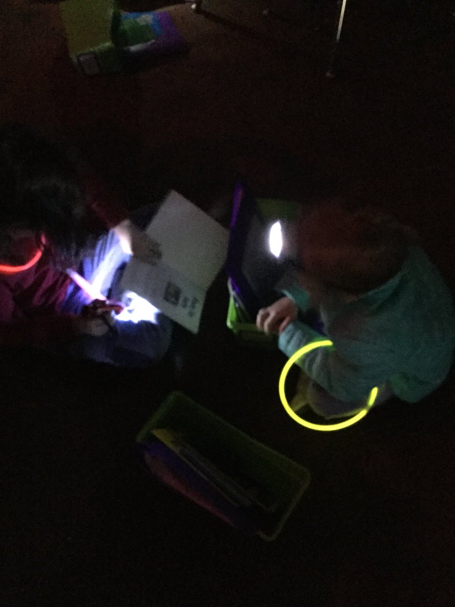 Mrs_Fausnight's tweet photo. Connecting what we are learning in science about light, with reading! @BeckElem @NISDScience @NorthwestELA #flashlightparty #kinderisLIT https://t.co/wkgRMjBNov