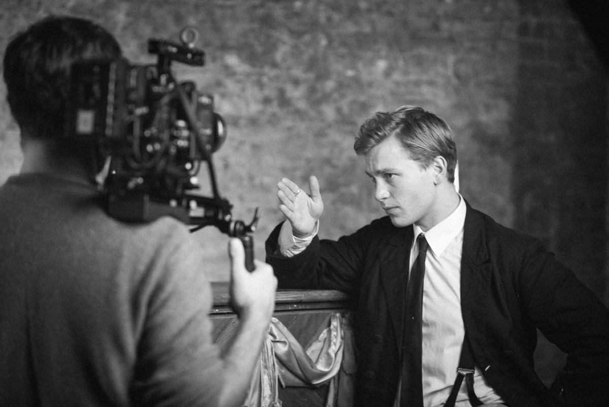 SnapdragonProd's tweet image. Still can't quite believe we shot a #musicvideo for a #newbritishmusical! @WhatsOnStage #teddy #teddyuktour #teenagerevolution #teddyboy #teddygirl #rocknroll #vintage #behindthescenes