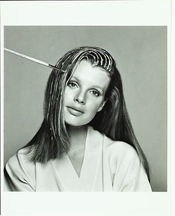 Happy birthday Kim Basinger.
Photo: Francesco Scavullo, Vogue, 1974 