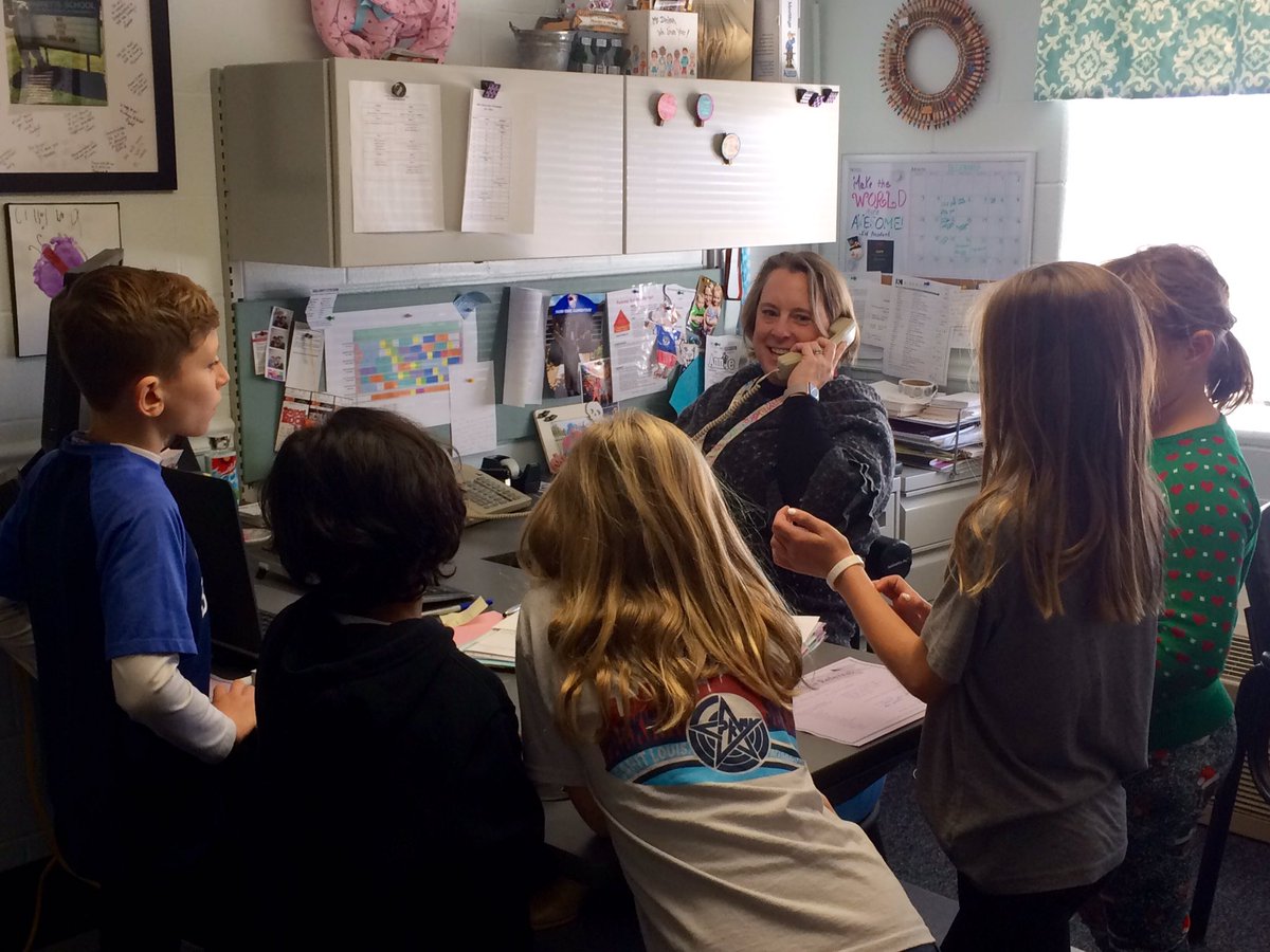 Calling home for positive office referrals! #rockstars #positivity <a href="/PkwyMasonRidge/">MasonRidgeElementary</a>